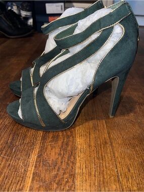 Women’s Green Suede Strappy High Heel Sandals Size 8